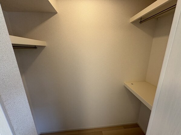 プリマヴェーラBの物件内観写真